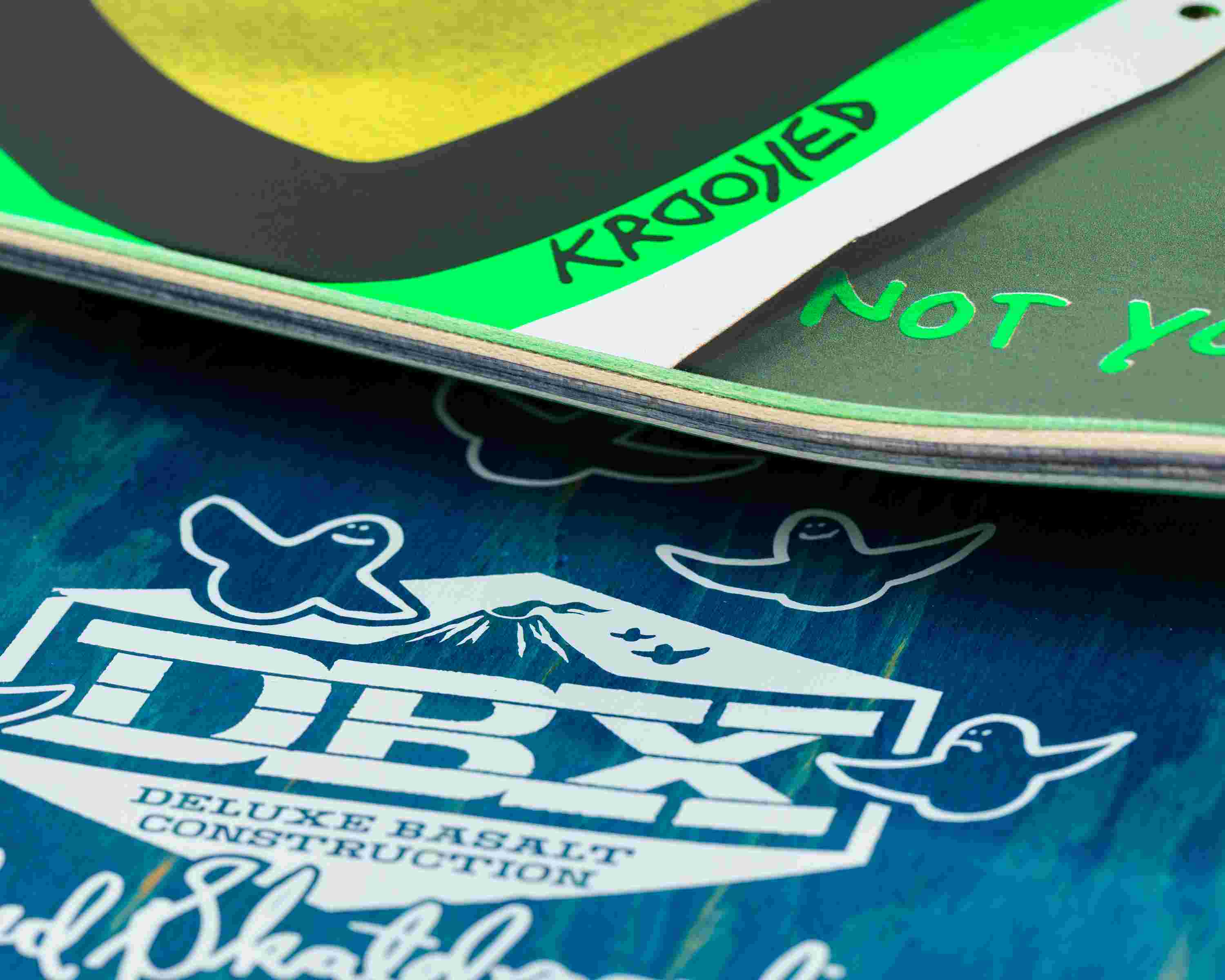 Krooked Eyes "Light Green" DBX Deck - 8,25" Full SE Decks Krooked Skateboards