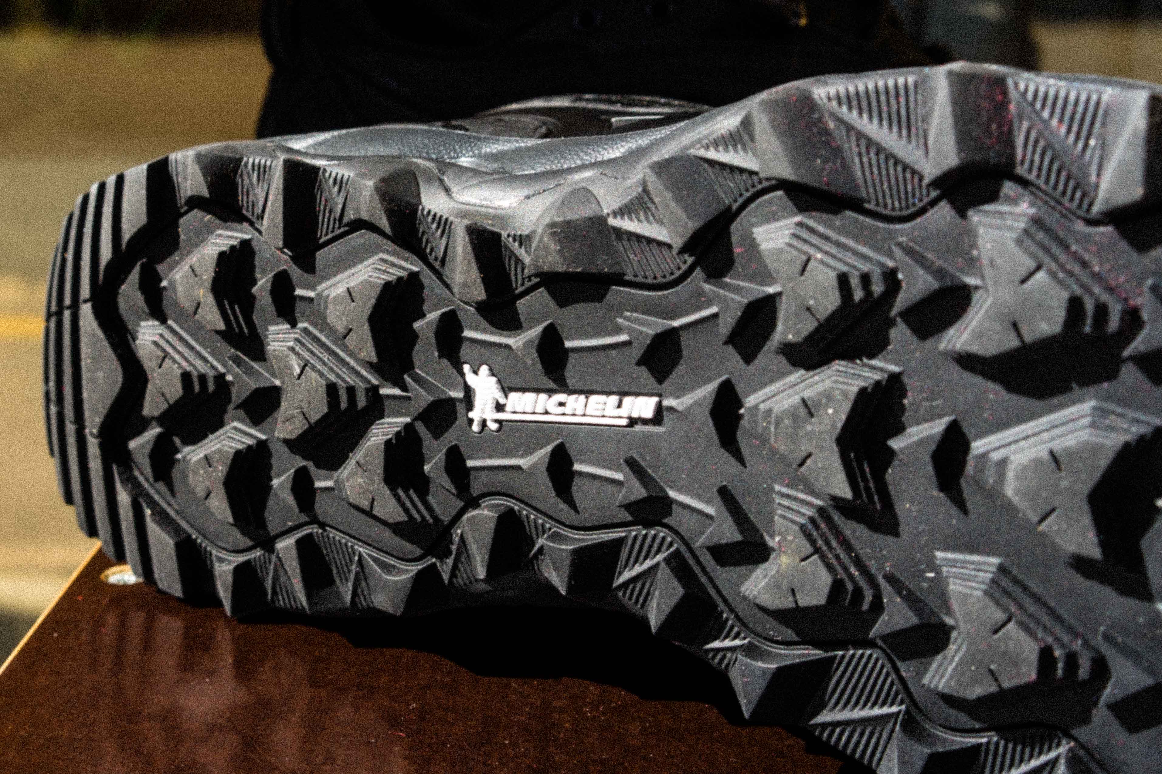 Mizuno S.L. WAVE MUJIN TL GTX Herren Sneaker Mizuno