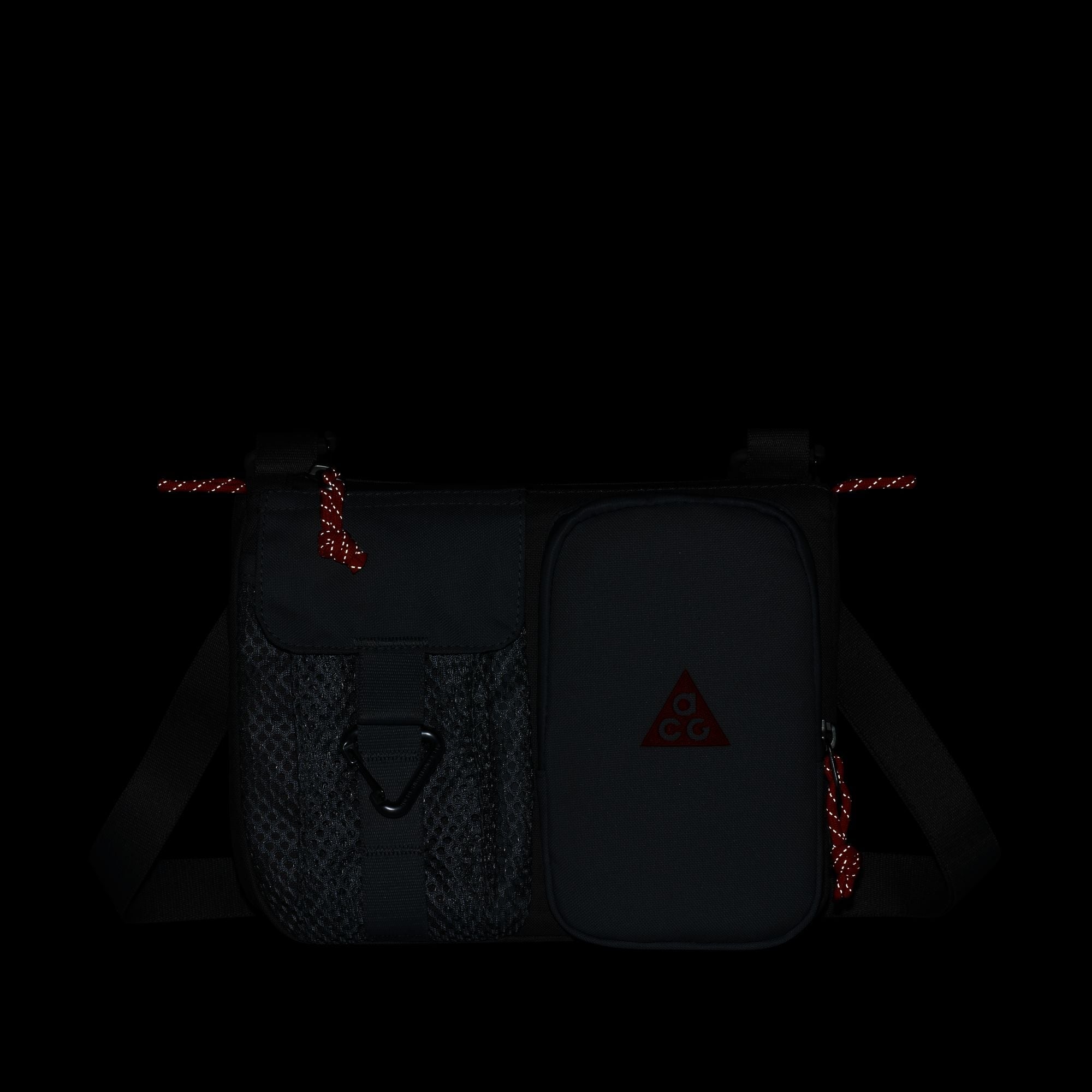 Nike ACG DAYMAX Crossbody Tasche Umhängetasche Nike ACG