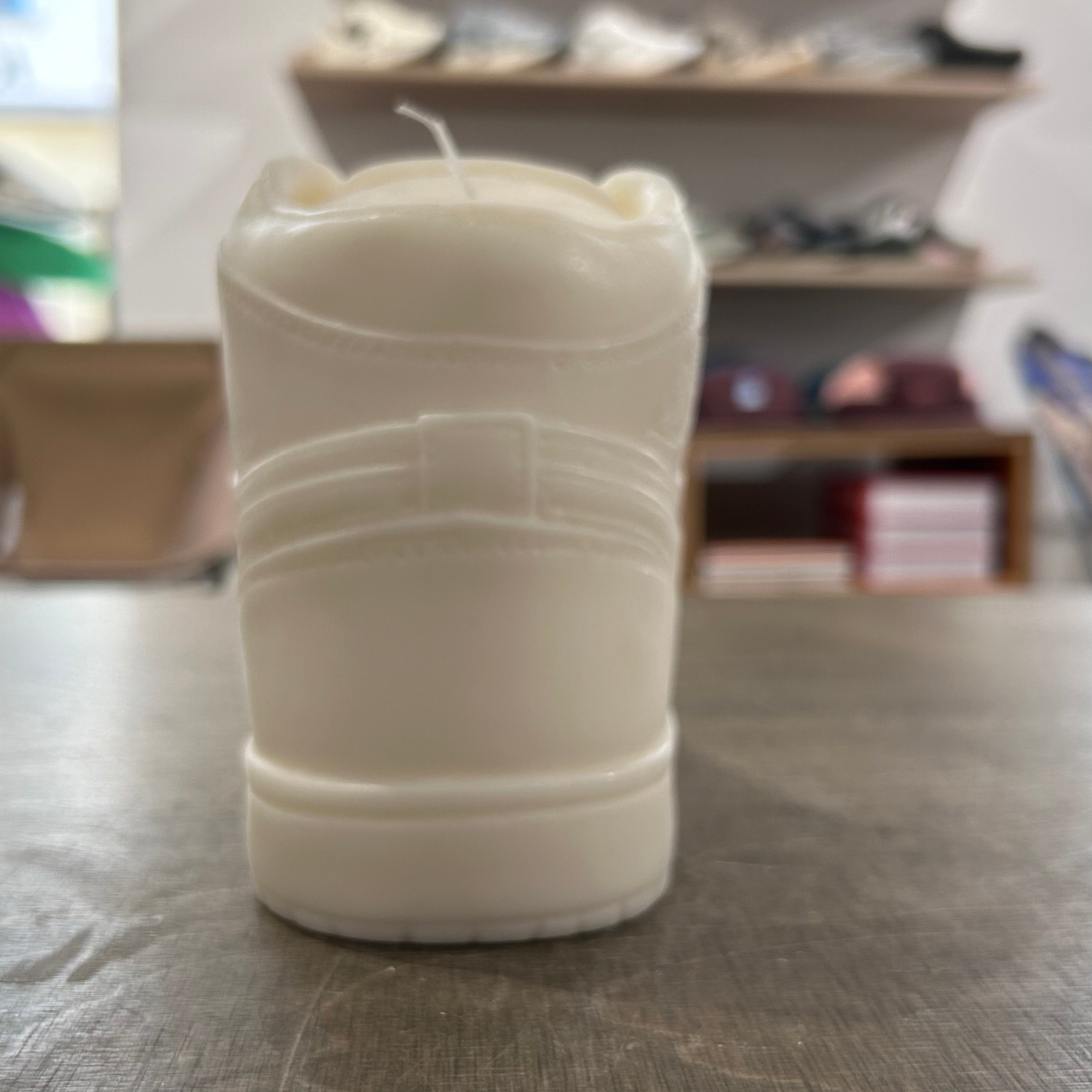 Nike Air Jordan I Duftkerze "Dark Honey/Tobacco" - Big Duftkerzen MAKAGI Studio