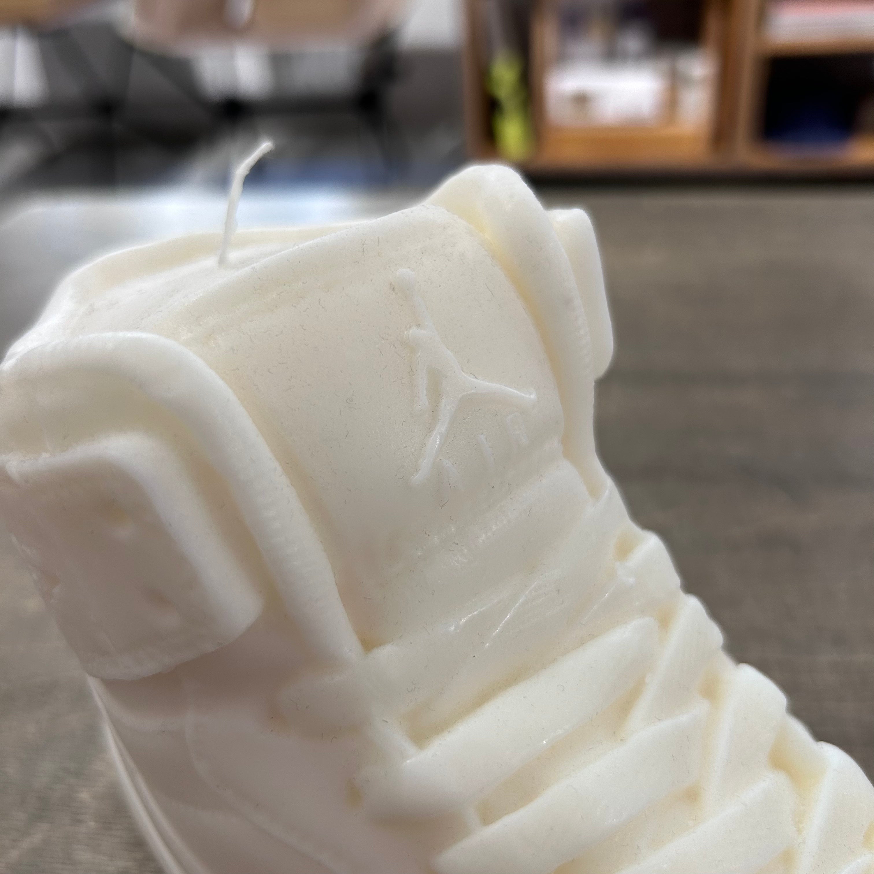 Nike Air Jordan I Duftkerze "Lime Basil/Mandarine" - Big Duftkerzen MAKAGI Studio