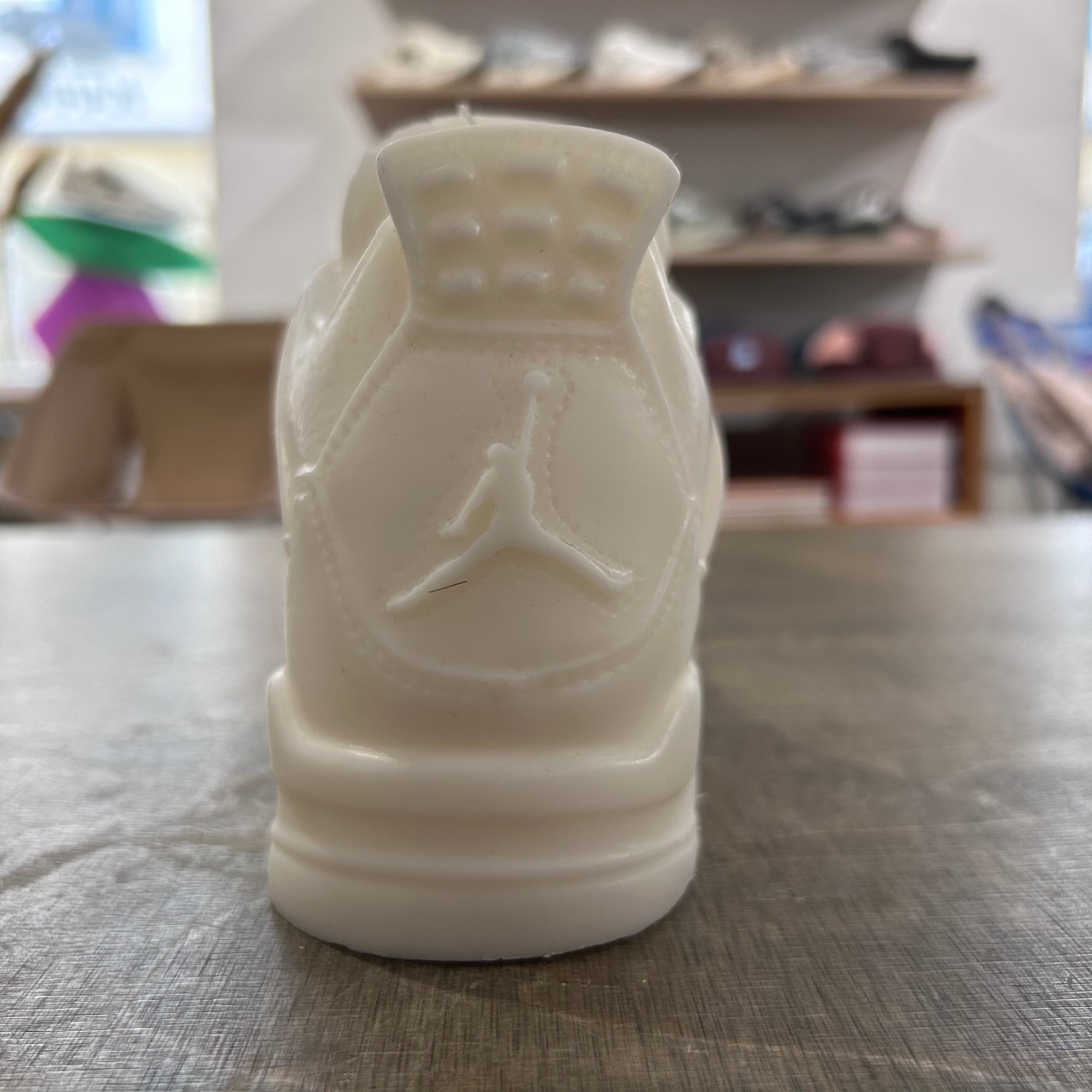 Nike Air Jordan IV Duftkerze "Lime Basil/Mandarine" - Big Duftkerzen MAKAGI Studio