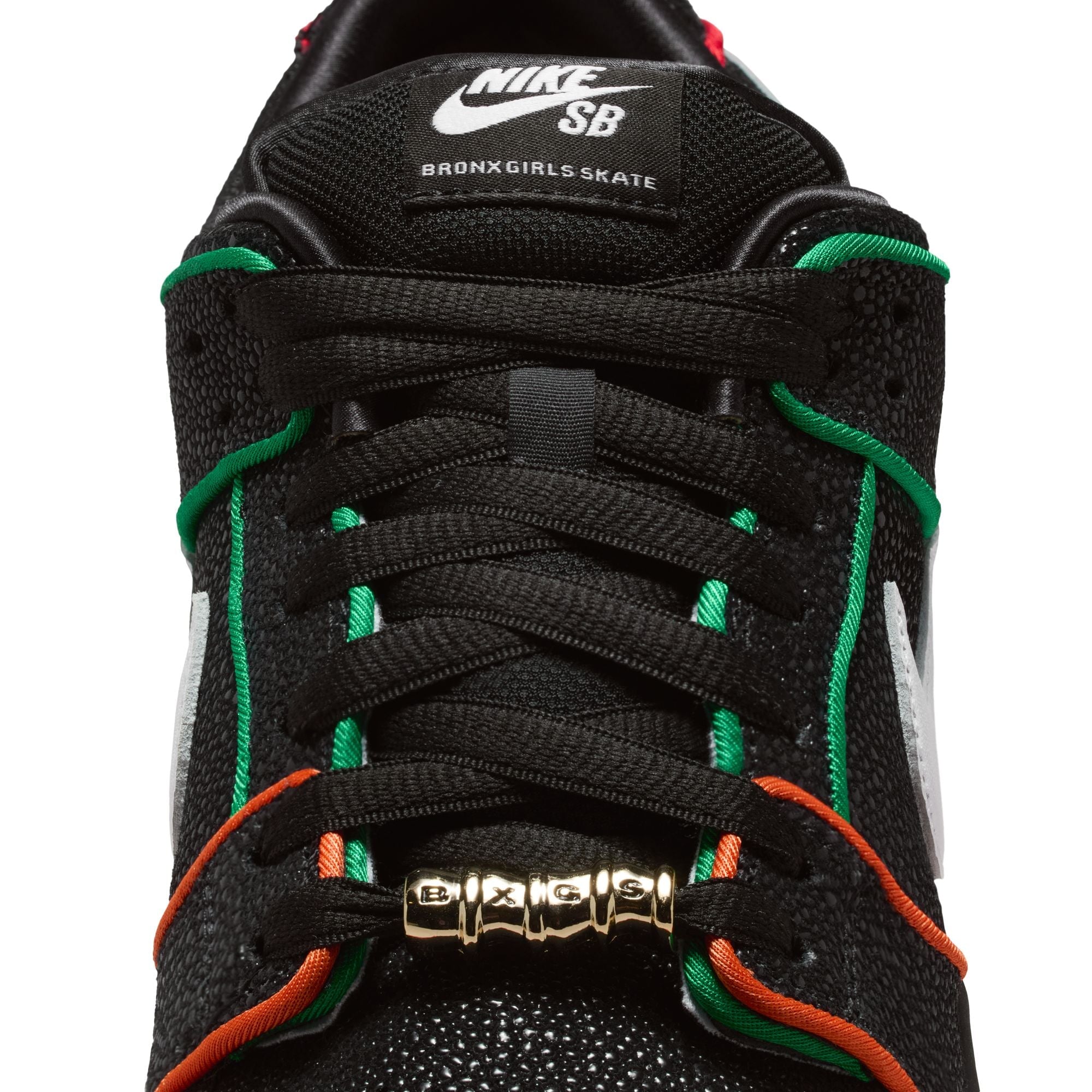 Nike SB Dunk Low "Bronx Girls Skate" Sneakers Unisex Skate-Sneakers Nike Skateboarding