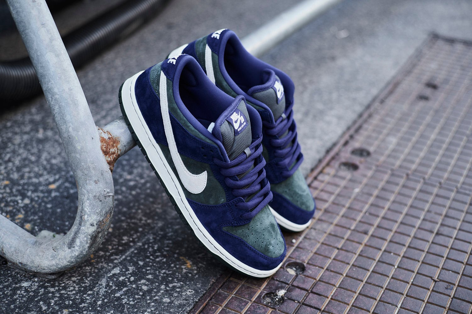 Nike SB Dunk Low "Deep Royal Blue" Skate Schuhe Herren Skate-Sneakers Nike Skateboarding