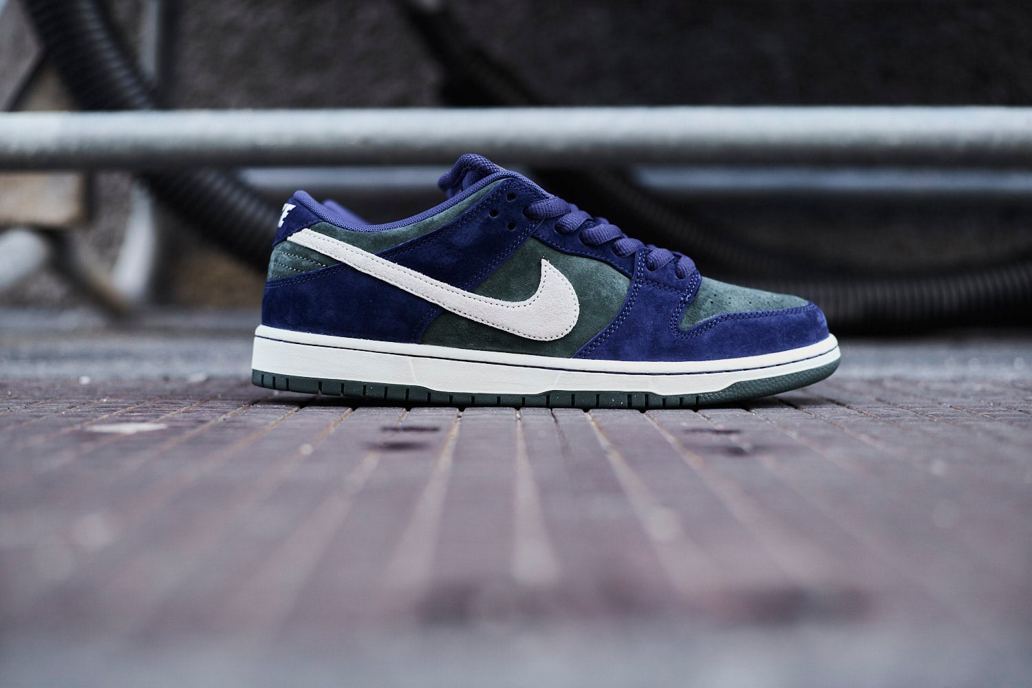 Nike SB Dunk Low "Deep Royal Blue" Skate Schuhe Herren Skate-Sneakers Nike Skateboarding