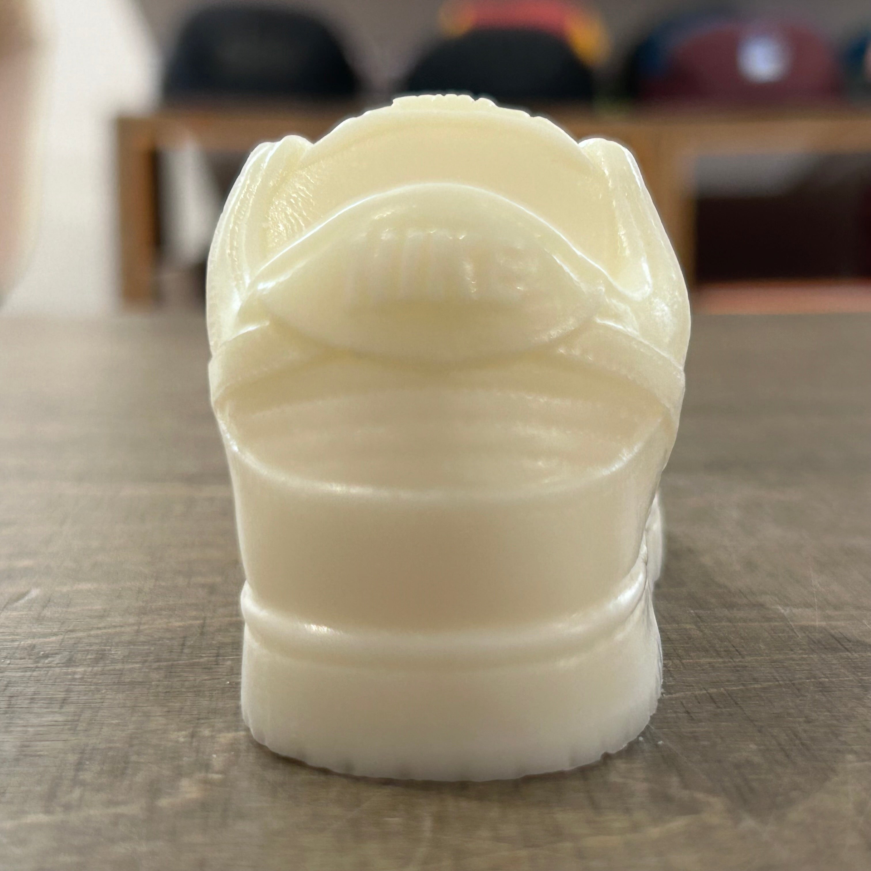 Nike SB Dunk Low Duftkerze "Dark Honey/Tobacco" - Small Duftkerzen MAKAGI Studio