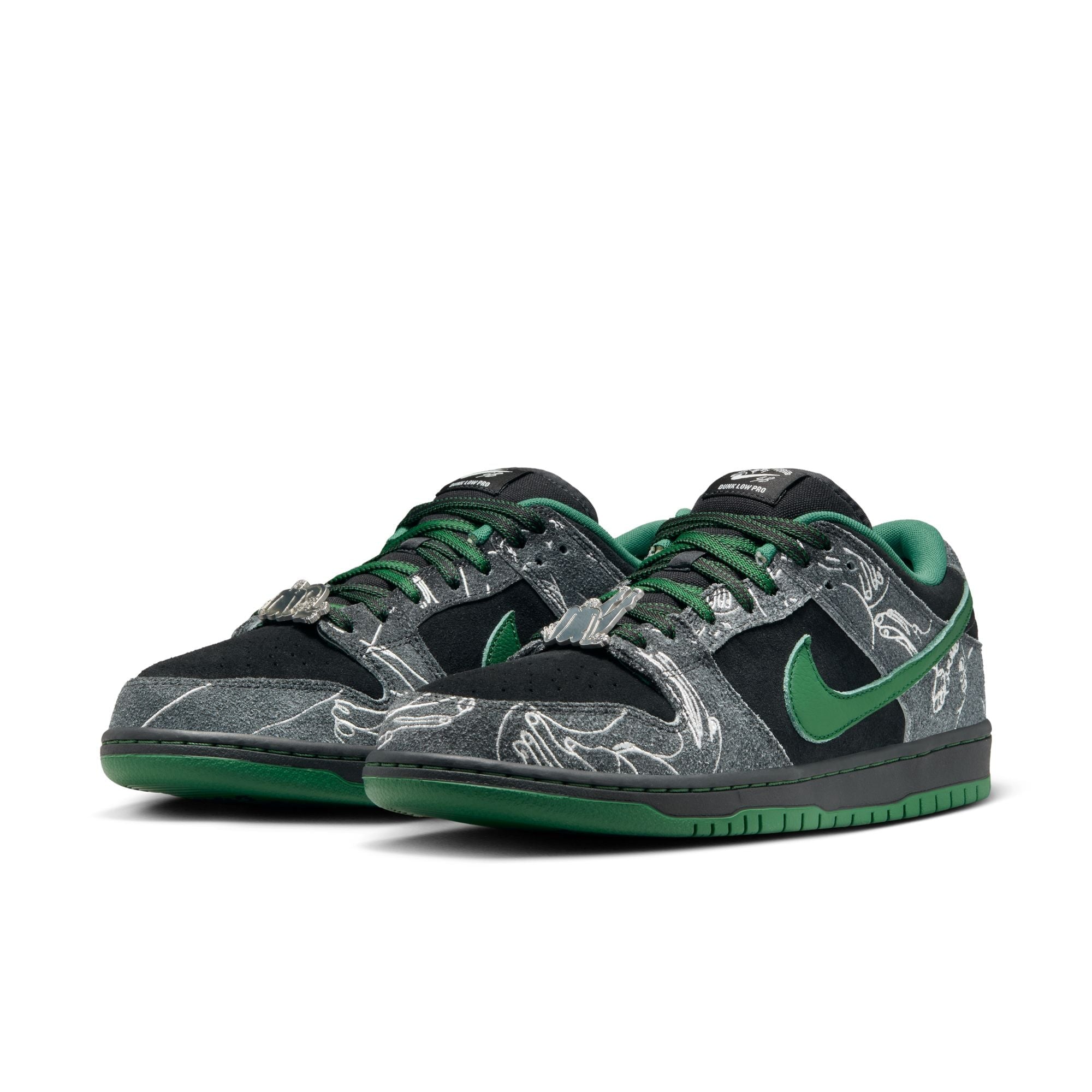 Nike SB Dunk Low Pro QS "THERE Skateboards" Skate Schuhe Herren Skate-Sneakers Nike Skateboarding