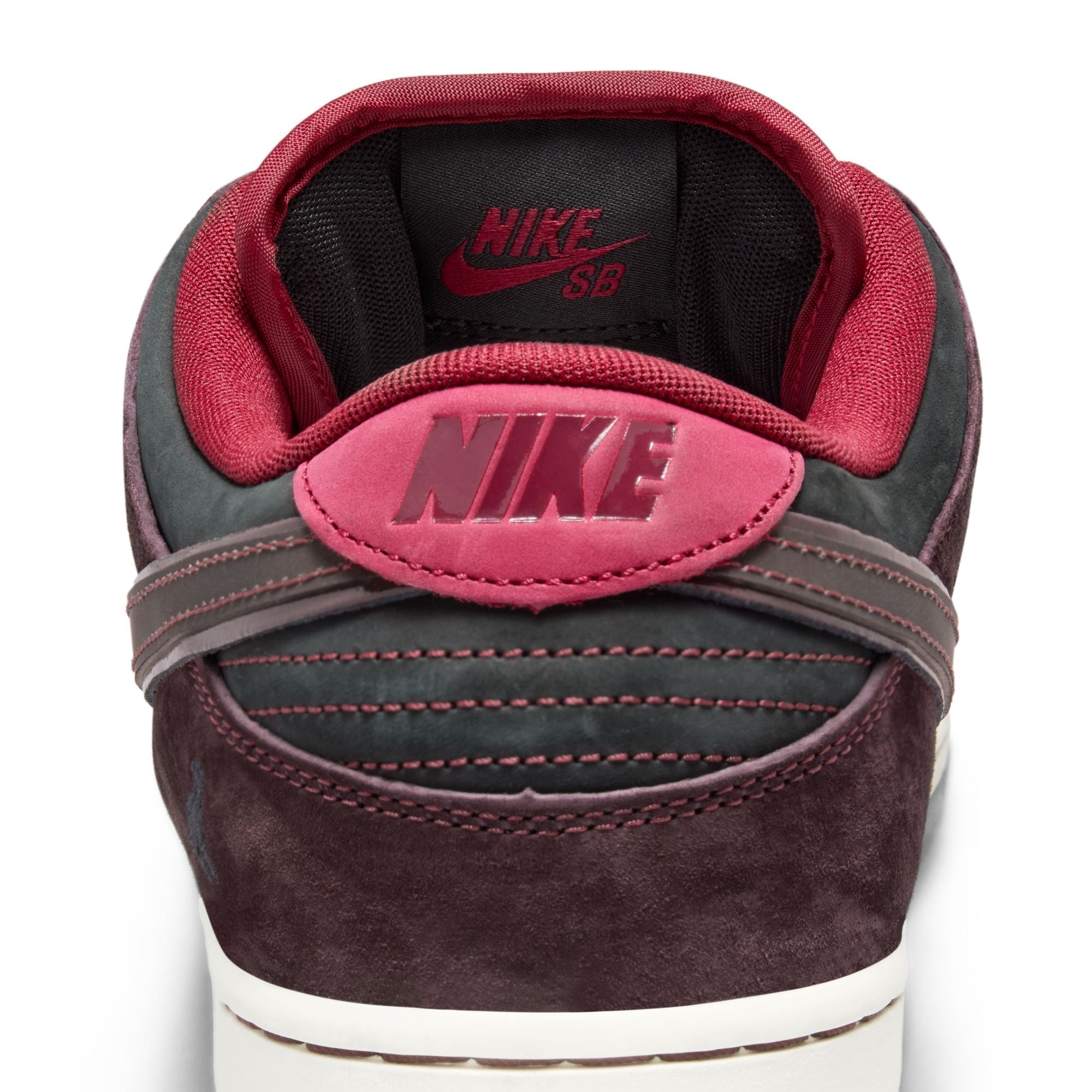 Nike SB Dunk Low Pro "Riot Skateshop" Skate Schuhe Unisex Skate-Sneakers Nike Skateboarding