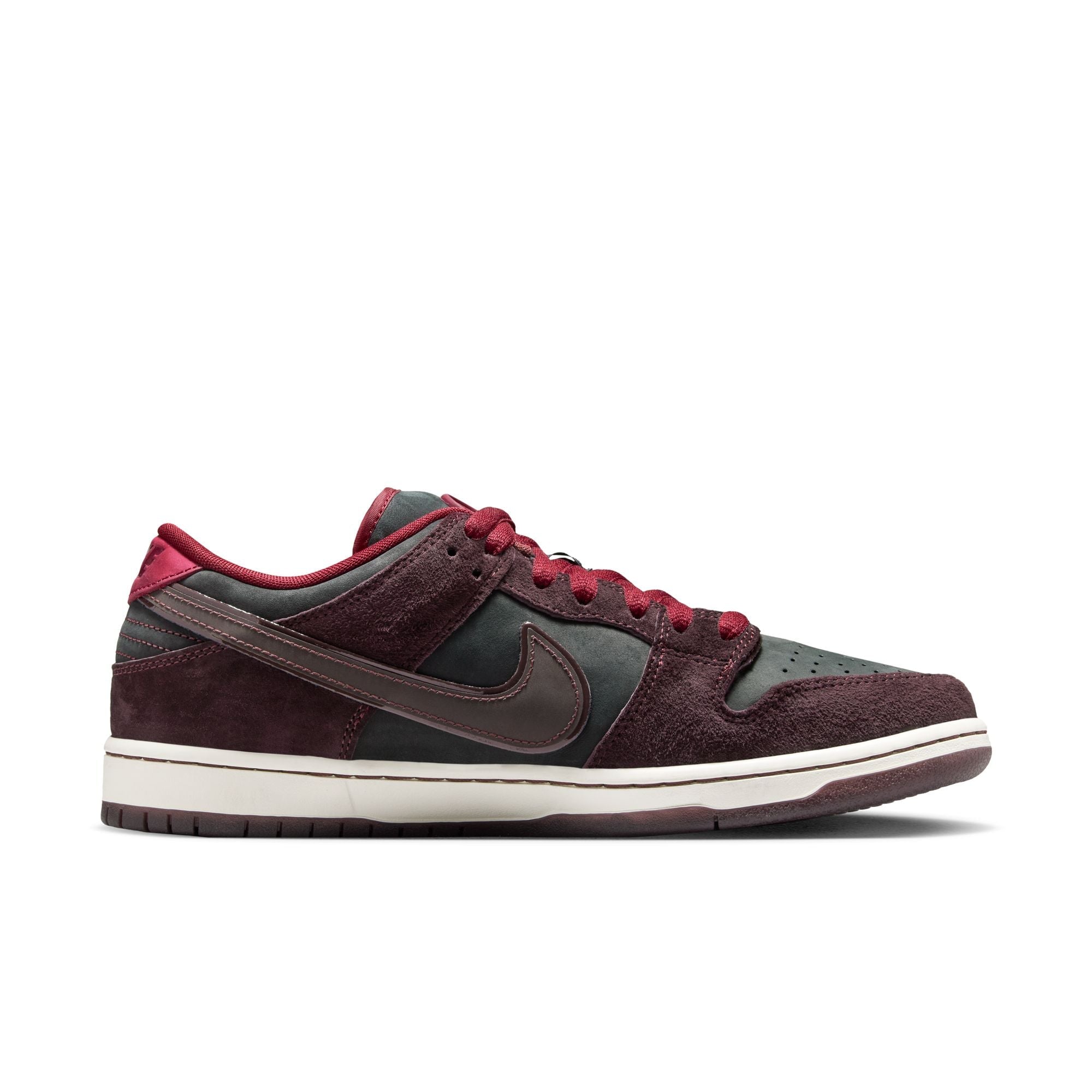 Nike SB Dunk Low Pro "Riot Skateshop" Skate Schuhe Unisex Skate-Sneakers Nike Skateboarding