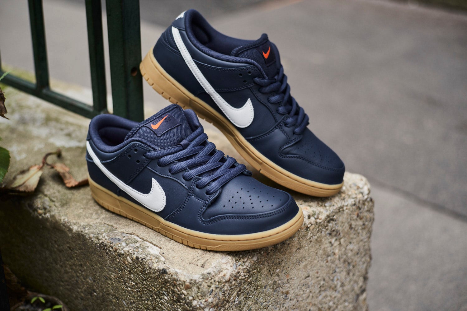 Nike SB Dunk Low Pro Skate Schuhe Herren Skate-Sneakers Nike Skateboarding