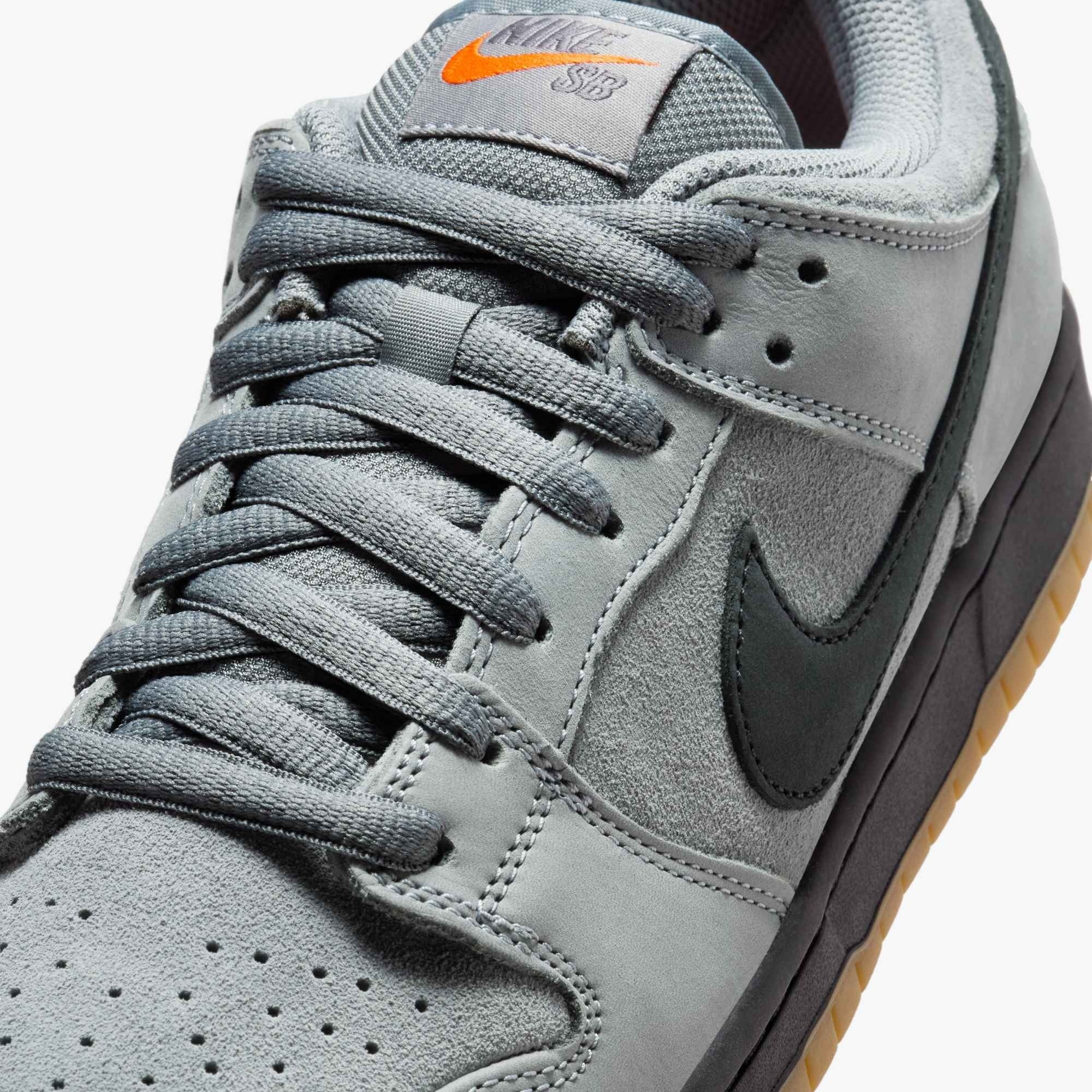 Nike SB Dunk Low Pro Skate Schuhe Herren Skate-Sneakers Nike Skateboarding