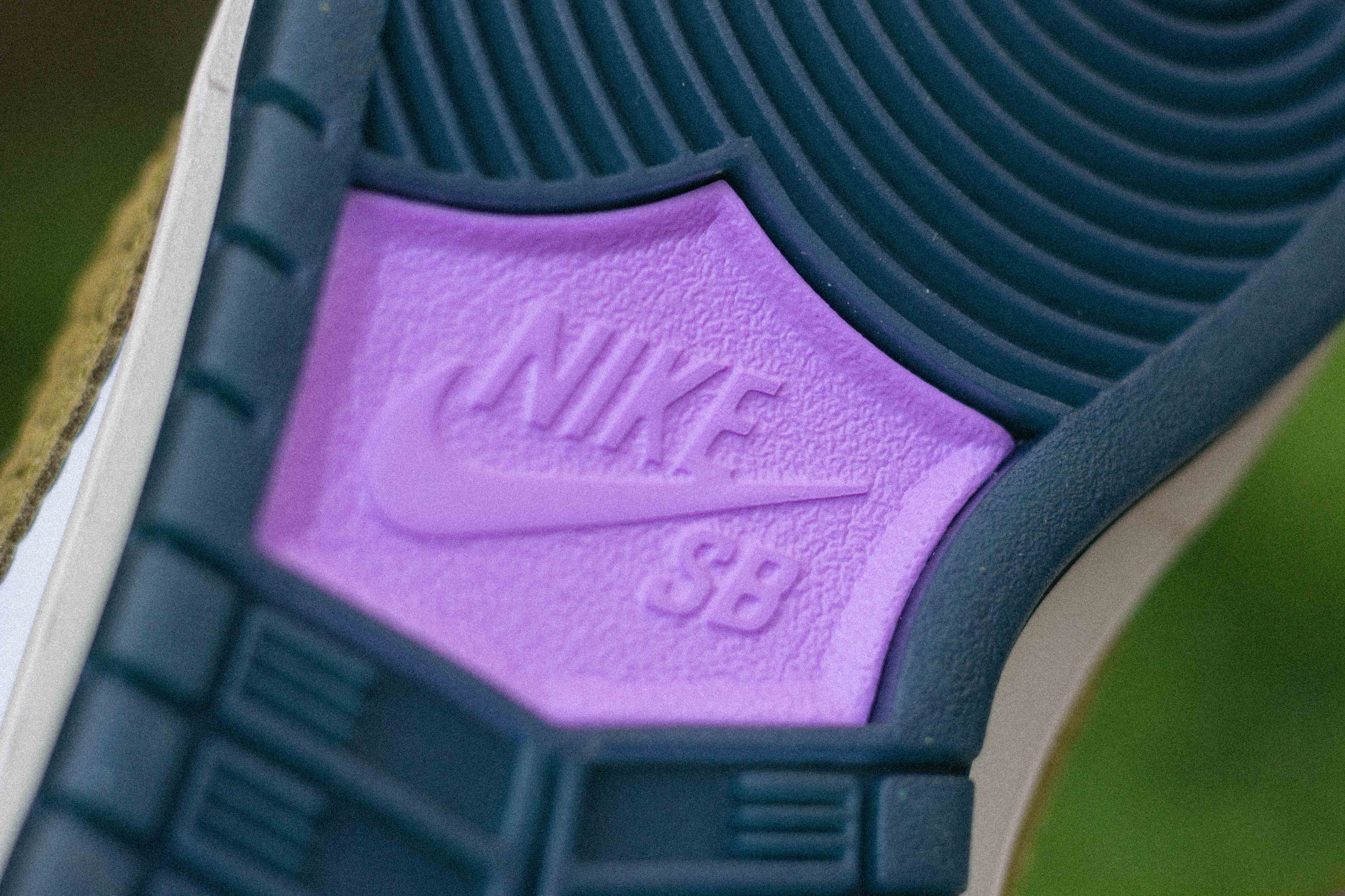 Nike SB Dunk Low Pro x Alexis Sablone "Chameleon" Skate Schuhe Unisex Skate-Sneakers Nike Skateboarding