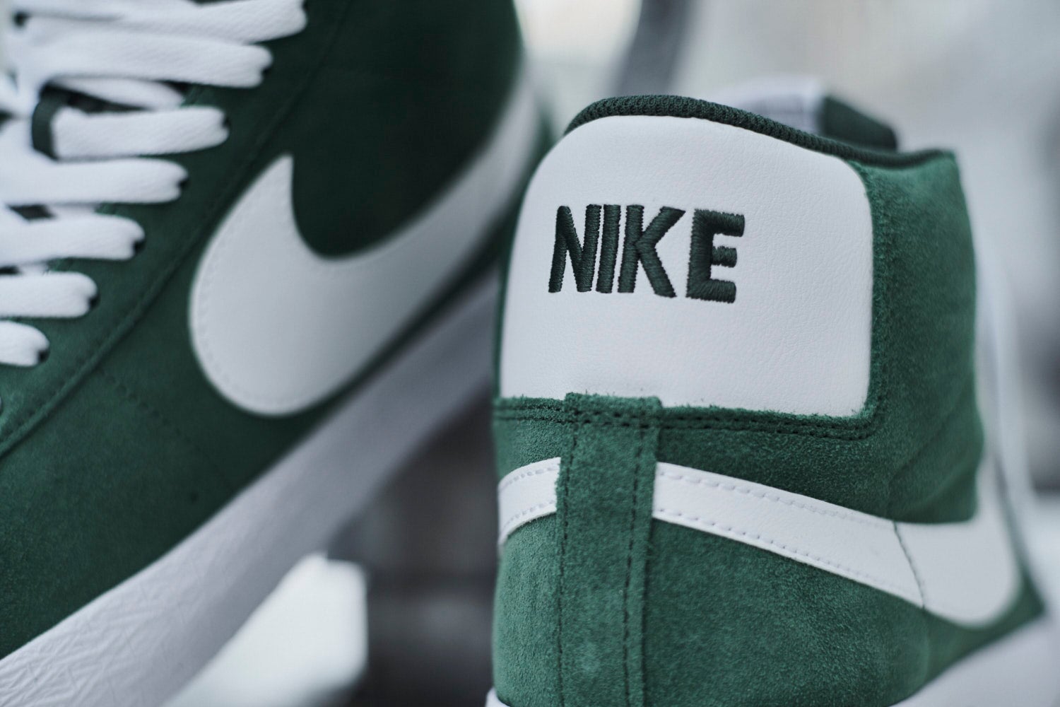 Nike SB Zoom Blazer Mid Skate Schuhe Herren Skate-Sneakers Nike Skateboarding