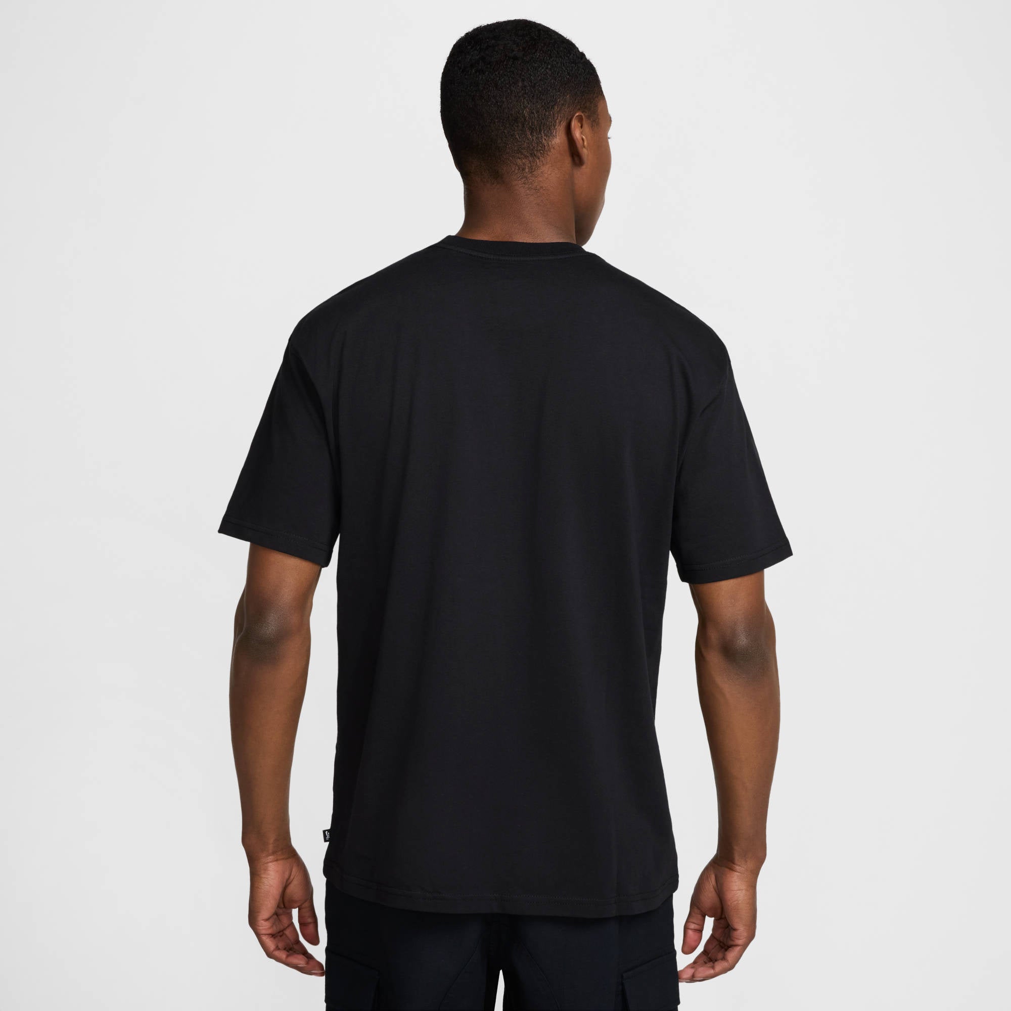 U NK SB TEE M90 OC ELEPHANT Black Bild 2
