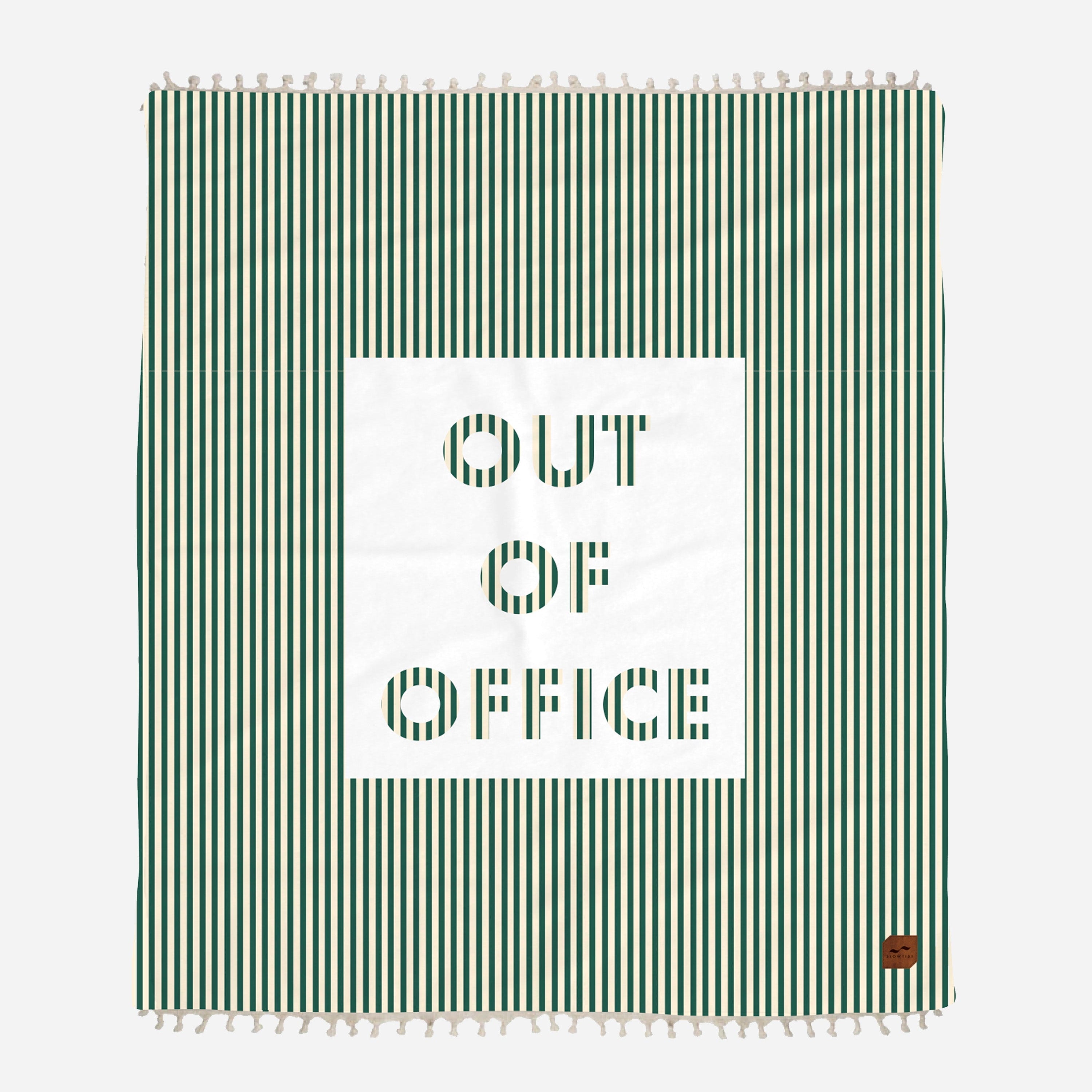 Slowtide Out Of Office Lightweight Throw Blanket Outdoor-Decke Slowtide