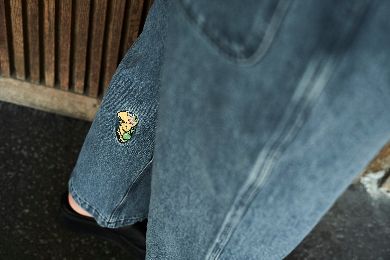 Carpet Skateboards Dino Jeans T-Shirt Carpet Skateboards