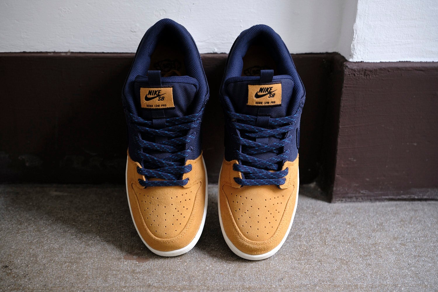 Nike SB Dunk Low Pro Premium "90's Backpack" Sneaker Nike Skateboarding