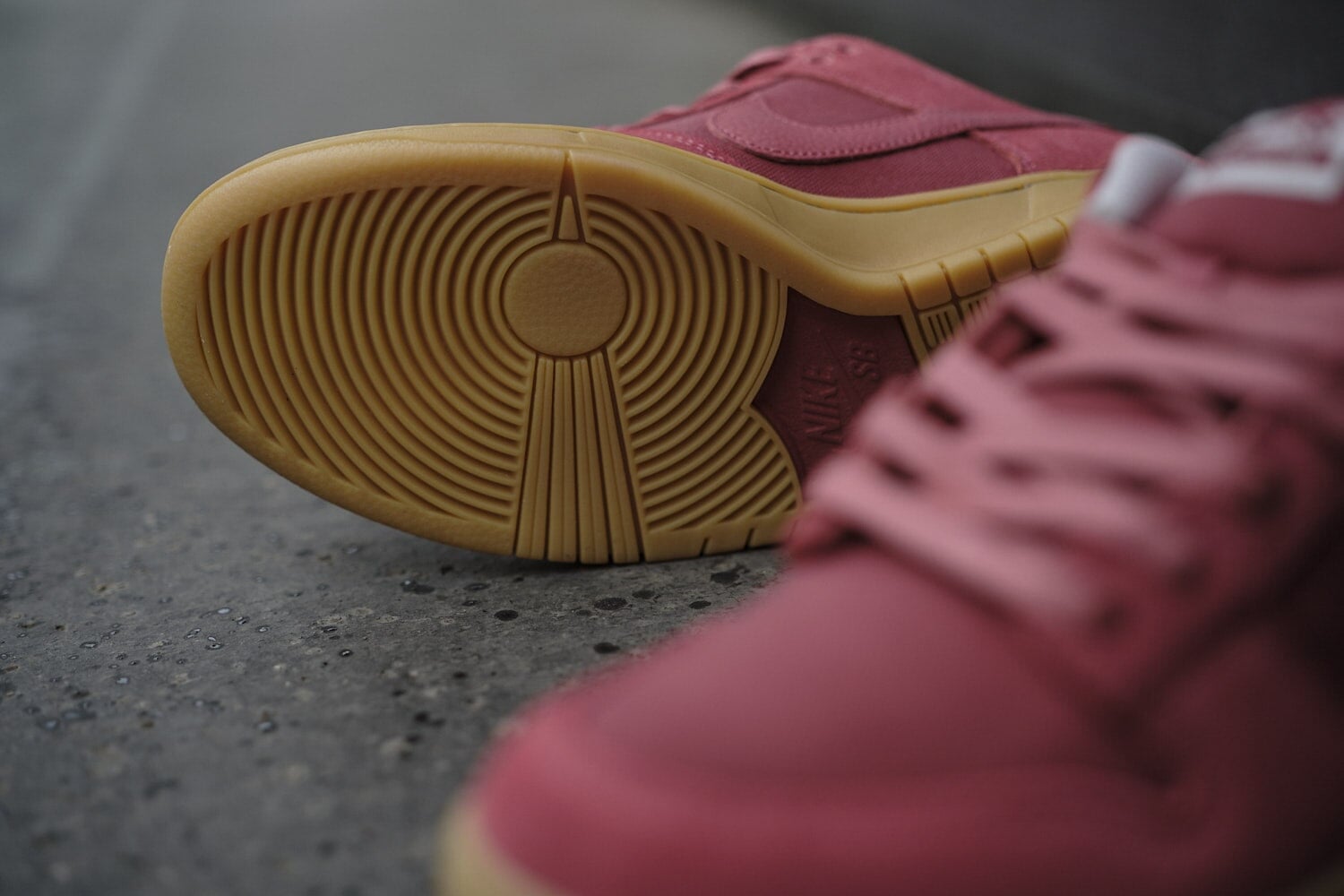 Nike SB Dunk Low Pro Premium Adobe Sneakers Sneaker Nike Skateboarding