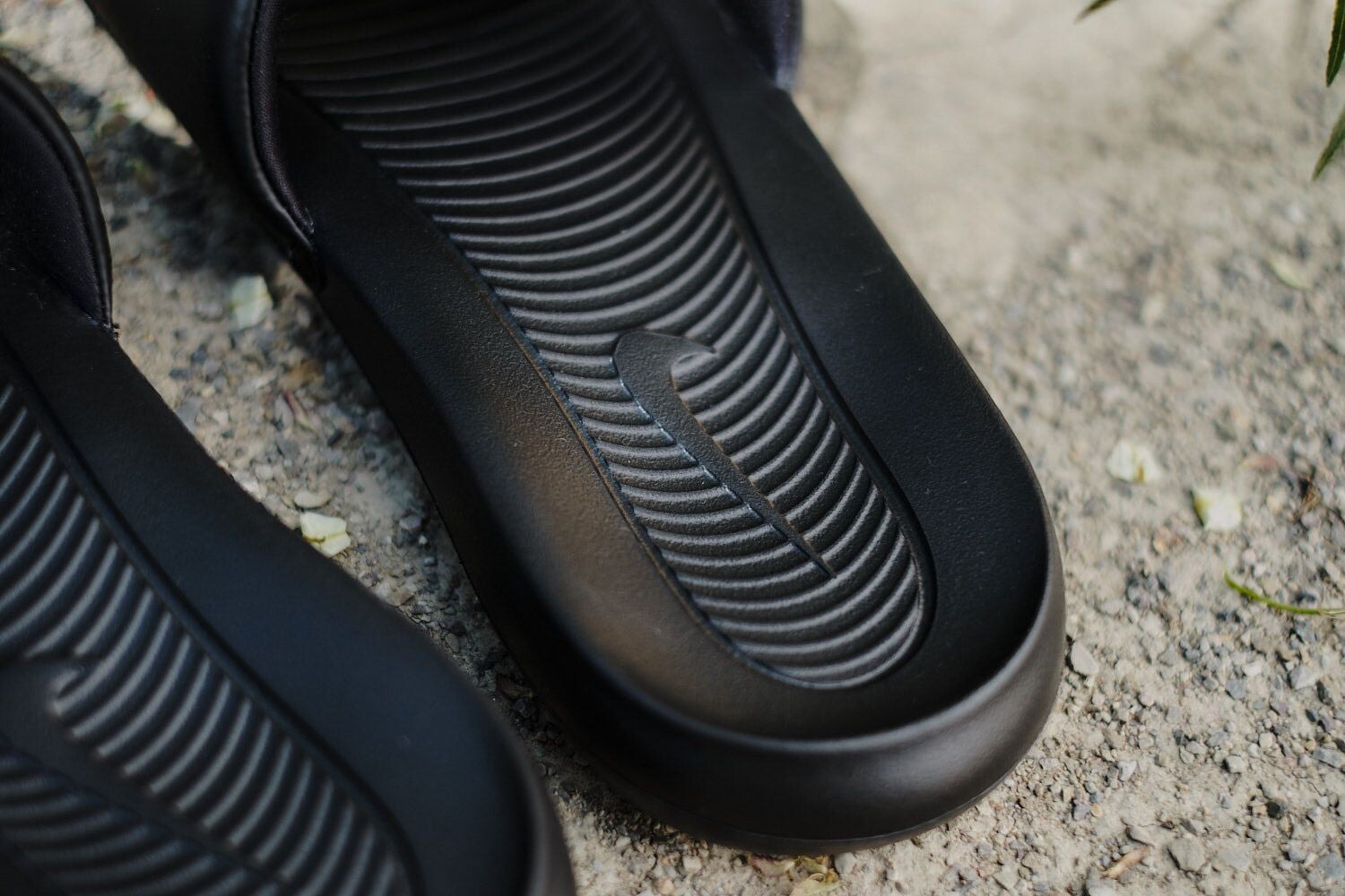 Nike SB Victori One Slide - Black-White Sandalen Nike Skateboarding