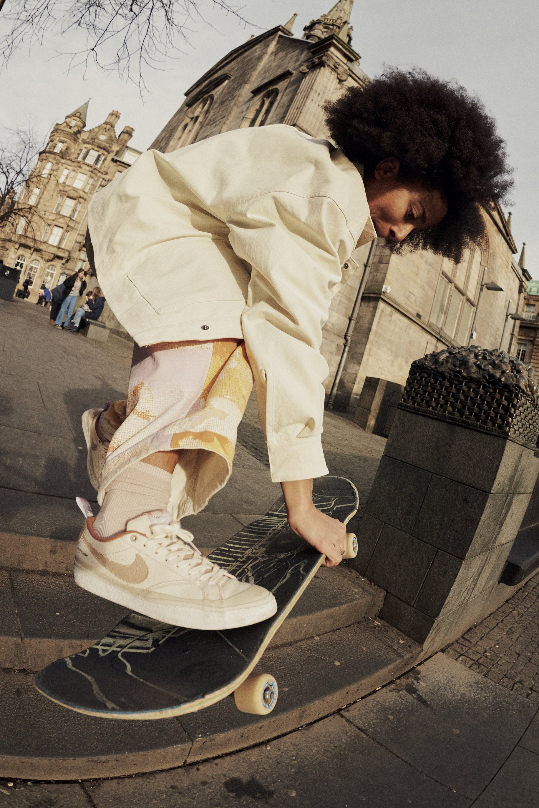 Nike SB x Doyenne Blazer Low QS Unisex Skateschuhe Sneaker Nike Skateboarding