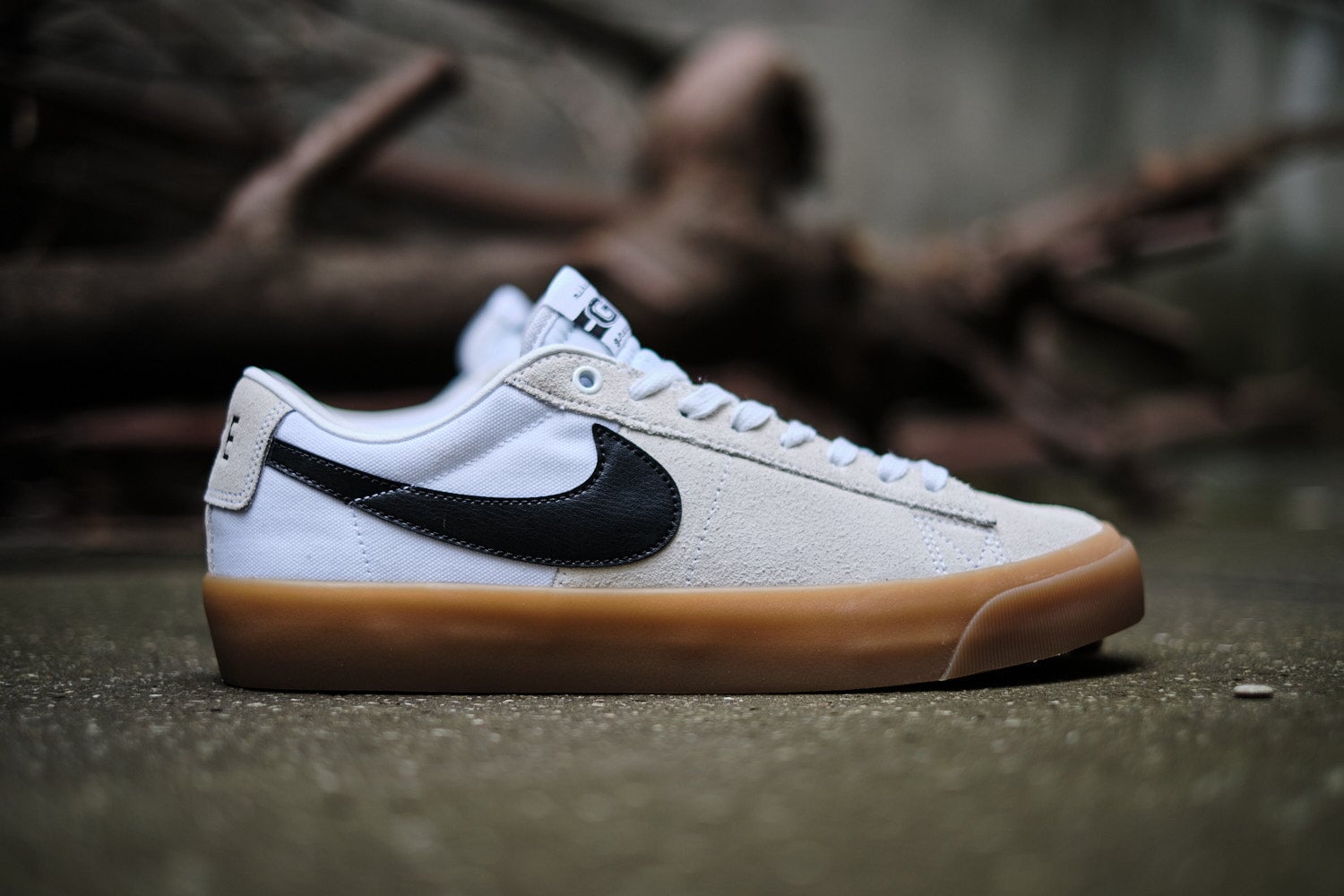 Nike SB Zoom Blazer Low Pro GT - White/Black Sneaker Nike Skateboarding