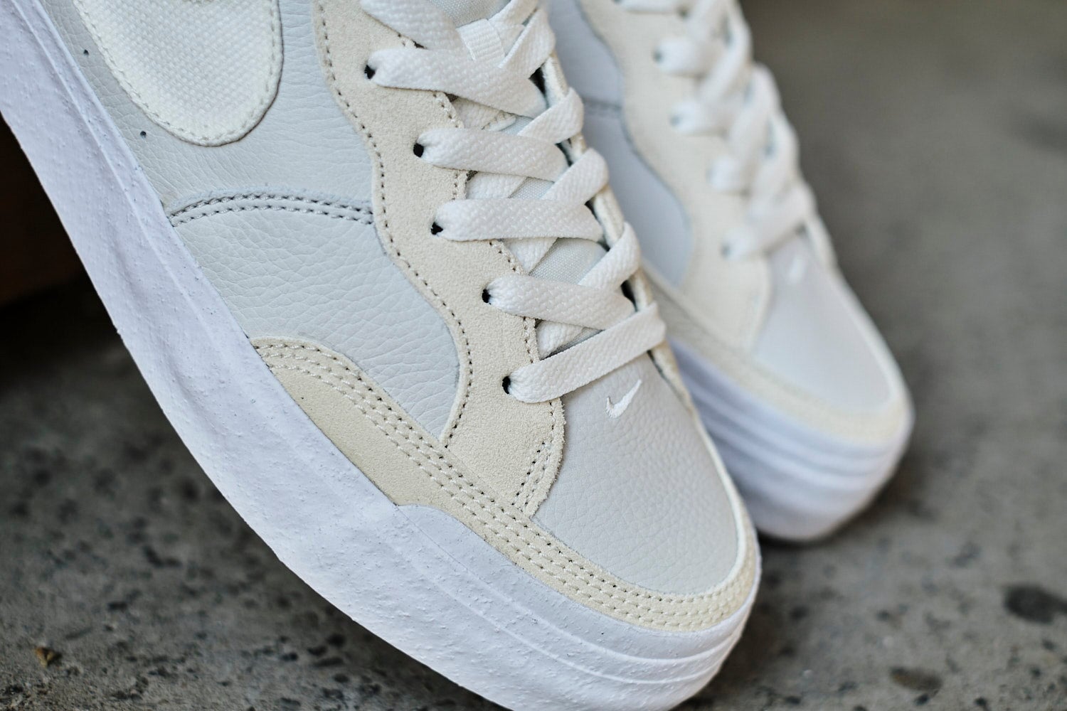 Nike SB Zoom Pogo Plus Premium - Summit White-Summit White Sneaker Nike Skateboarding