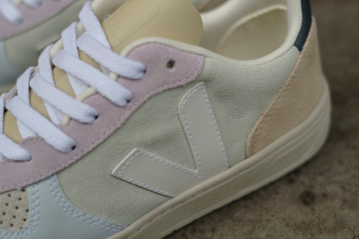 Veja V-10 Suede - Jade / White Multico Damen Sneaker Veja