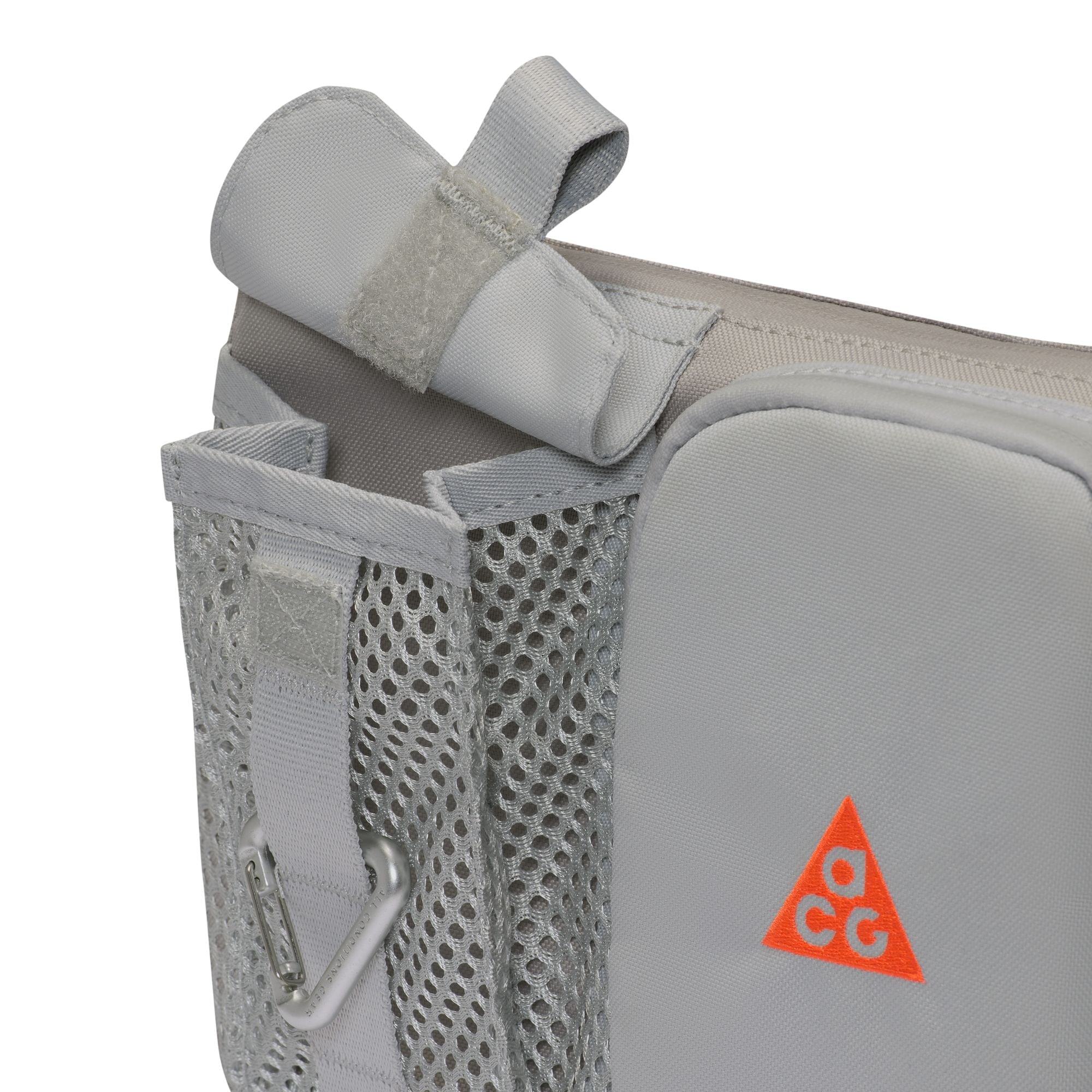 Nike ACG DAYMAX Crossbody Tasche Umhängetasche Nike ACG 