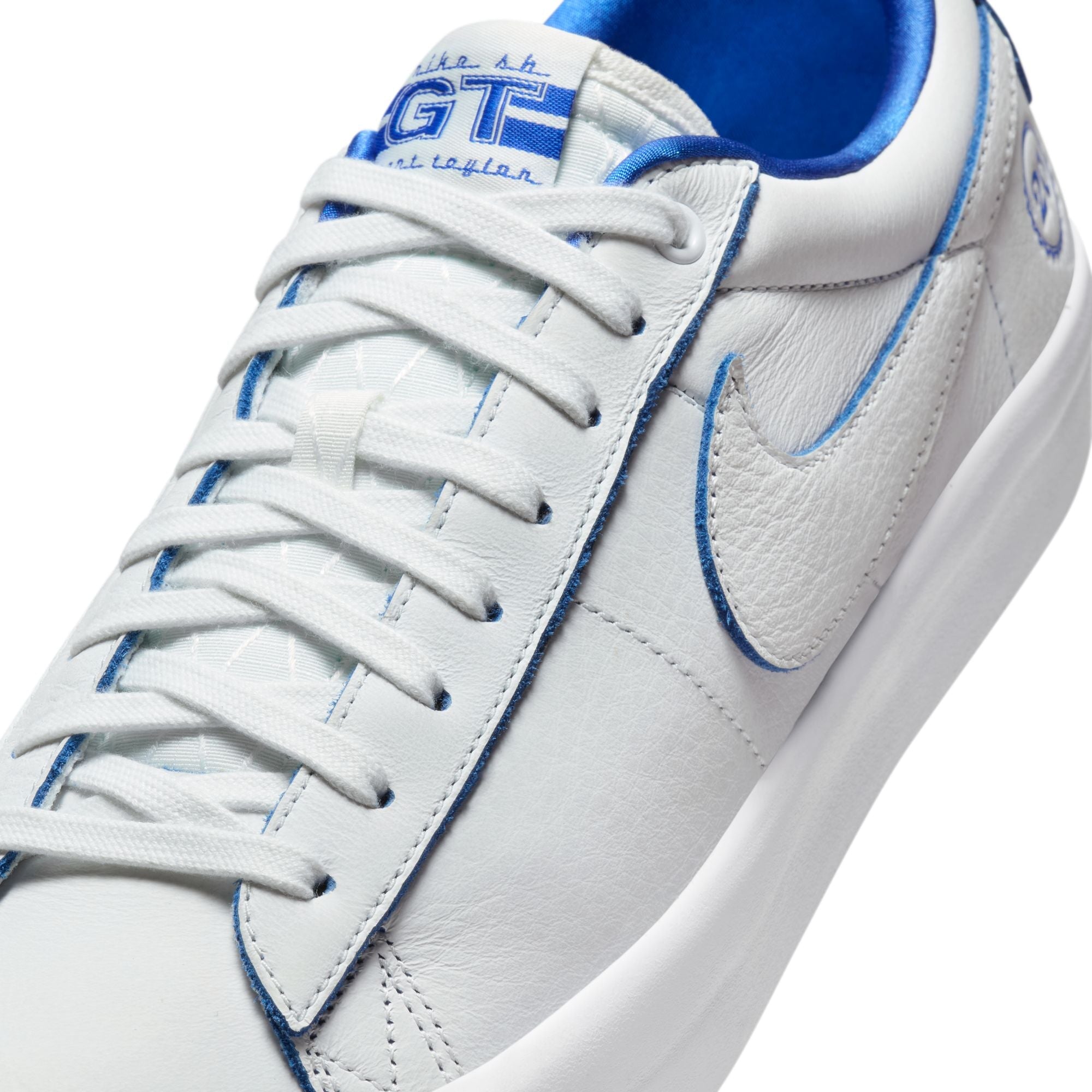 Nike SB Blazer Low Pro GT Premium Skate Schuhe Unisex Skate-Sneakers Nike Skateboarding 