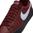 Nike SB Blazer Low Pro GT Skate Schuhe Unisex Skate-Sneakers Nike Skateboarding 