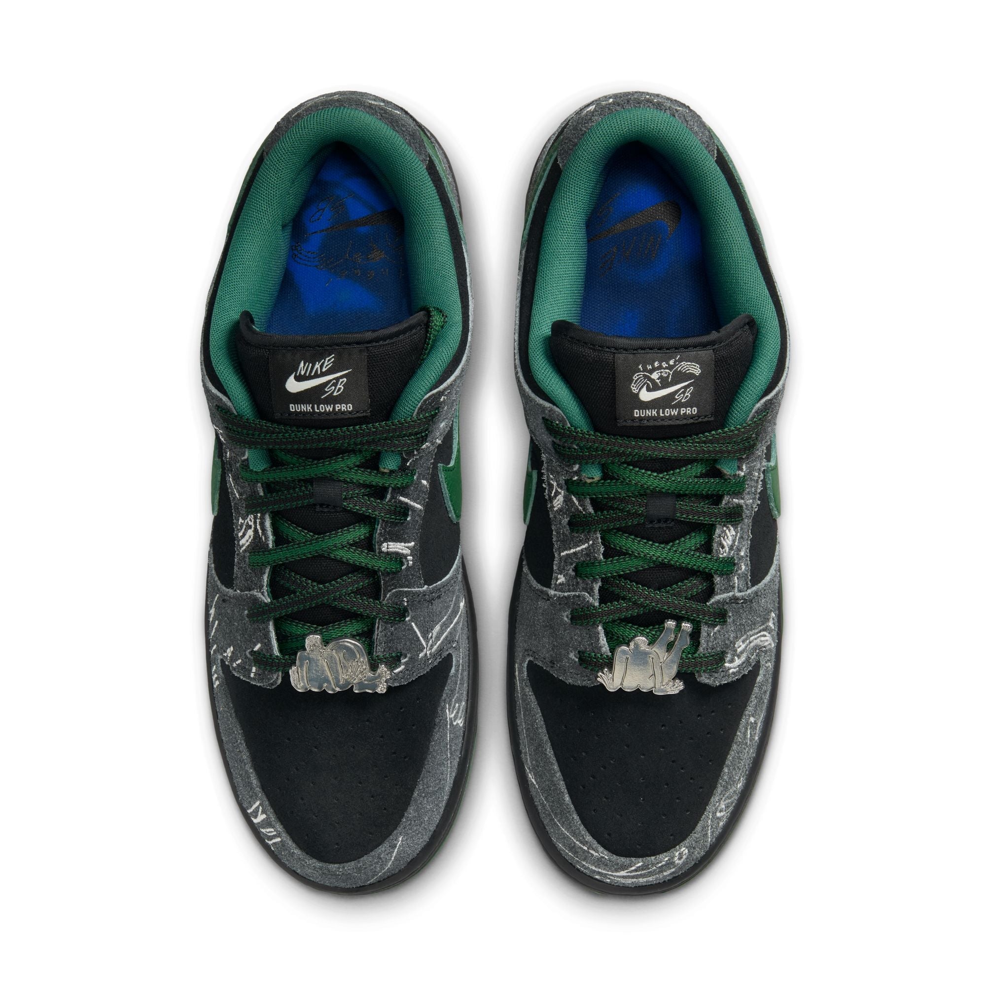 Nike SB Dunk Low Pro QS "THERE Skateboards" Skate Schuhe Herren Skate-Sneakers Nike Skateboarding 