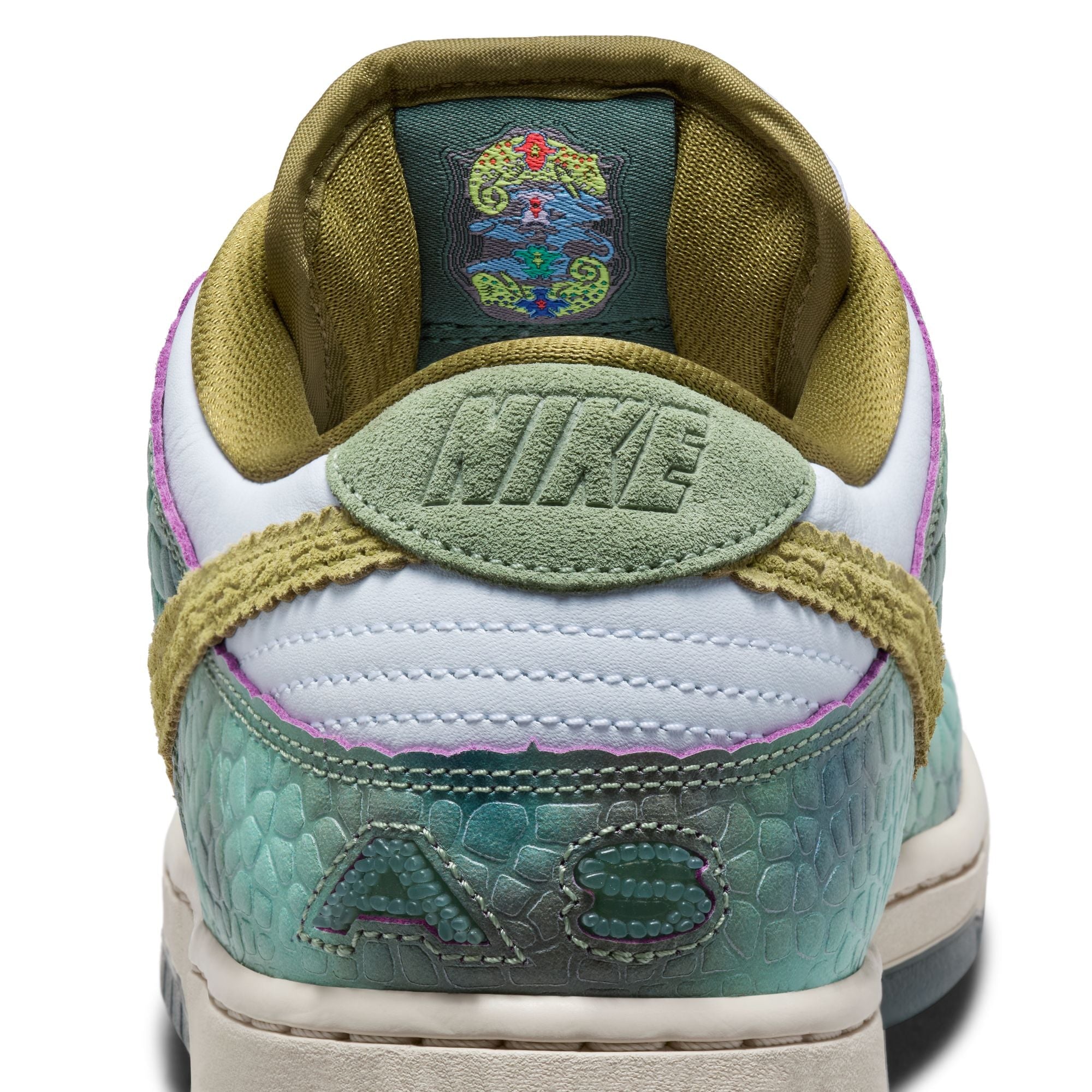 Nike SB Dunk Low Pro x Alexis Sablone "Chameleon" Skate Schuhe Unisex Skate-Sneakers Nike Skateboarding 