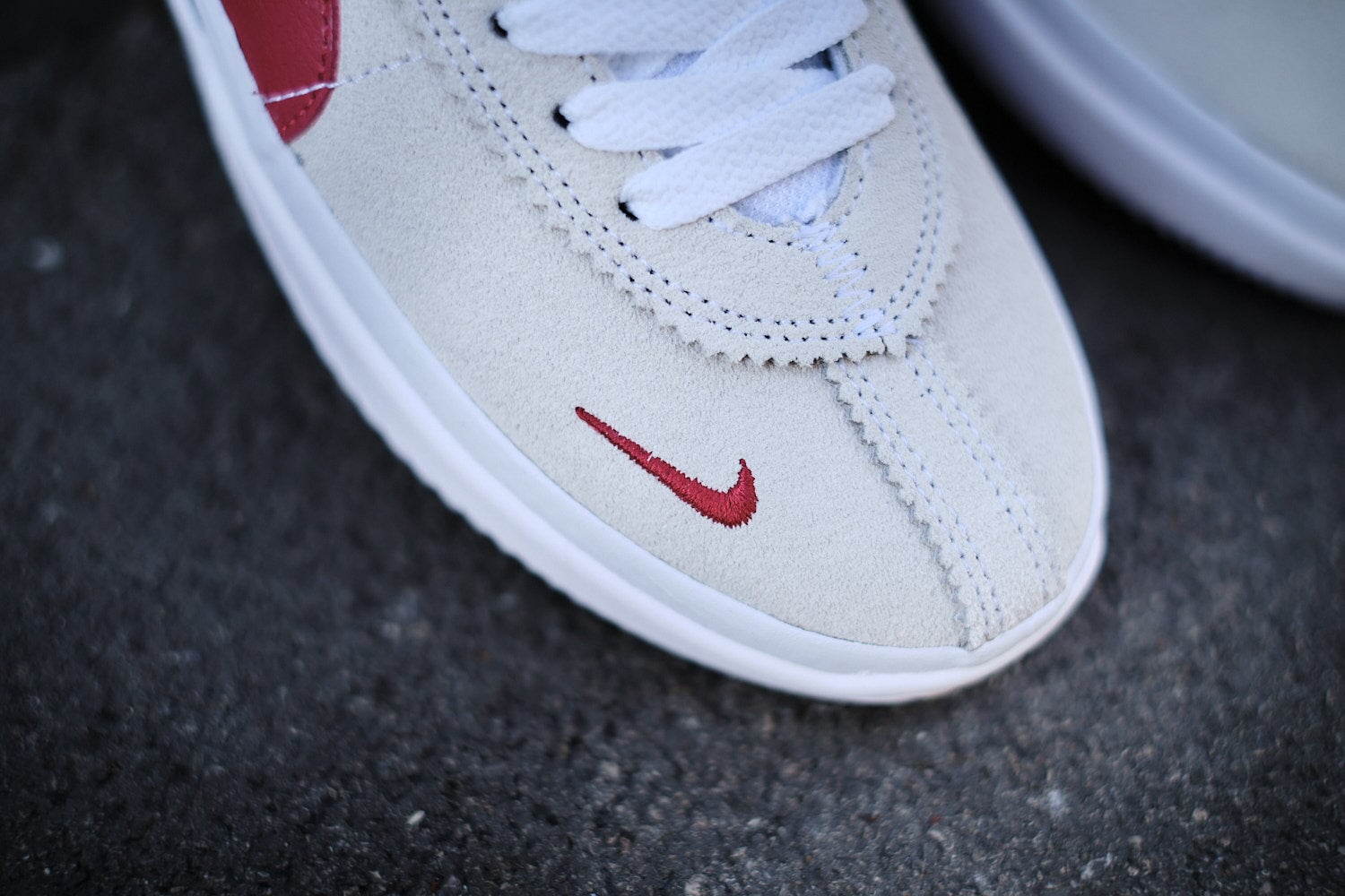 Nike SB BRSB - White-Varsity-Red Sneaker Nike Skateboarding 