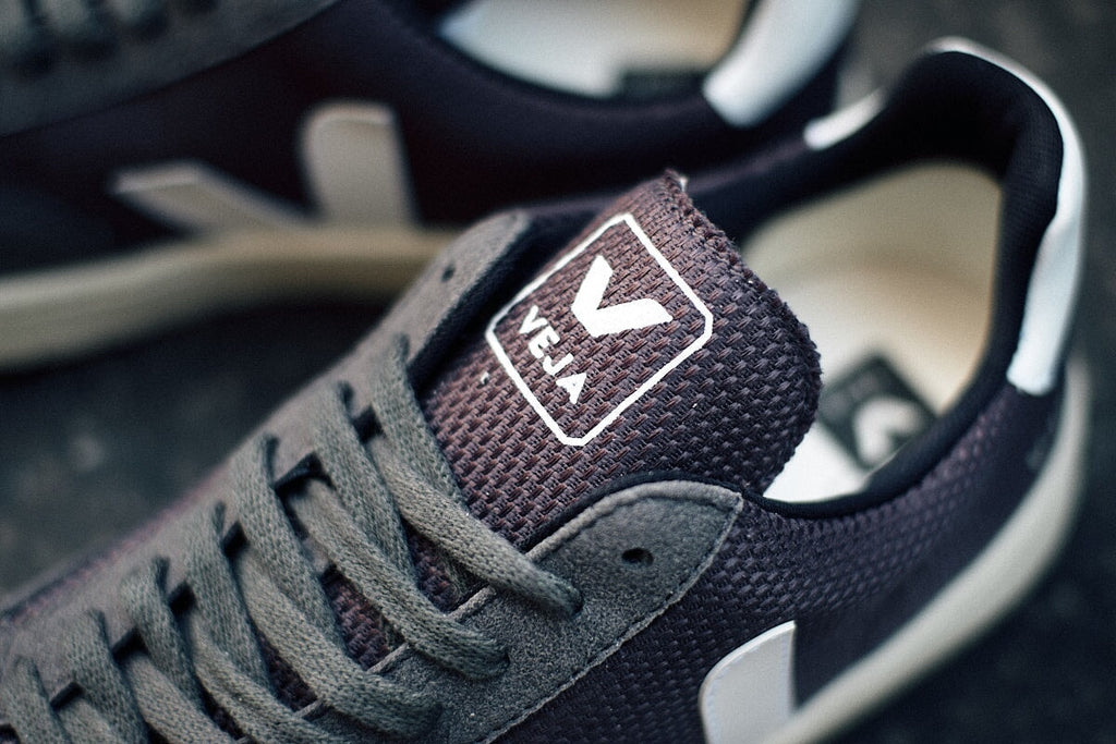 Veja Men's V-12 B-Mesh - Grafite-White Sneaker Veja 